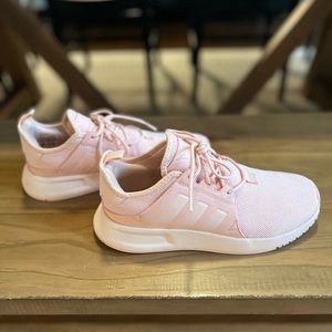 Adidas shoes (Size 5.5, fit like a 7)